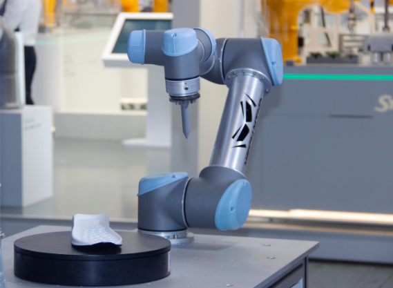 人機協作漸成趨勢，行業競爭日趨激烈(圖1)